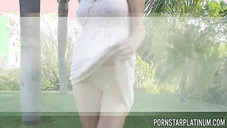 Outdoors Lesbians Sex With Kinky Girls