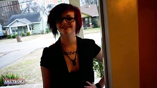 Alternative Hottie Marci Gets Her Clit Vibed To Orgasm!