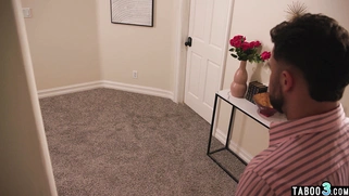MILF and hubby double penetrating a teen