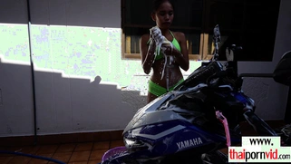 Sexy amateur Thai teen Cherry rewareded