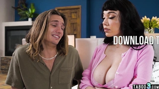 Guy calming down lesbian latina stepmom