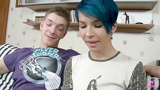 Piah´s Innocent Face Screams For Deep Doggy For Having Her Cunt Gaped!