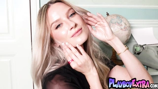 Hot teen invites to discover her secrets