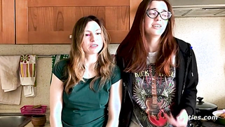 Lesbian Babe Goes Down On Her Friend