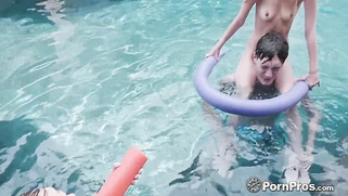 Threesome pool fuck with blondes Lily Rader and Piper Perri