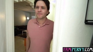 Macey asks stepdad to discover her pussy