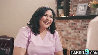 BBW latina MILF sliding on clients cock