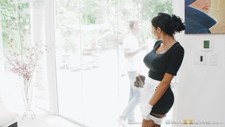 Stacy Jay coat up her luscious tits with soap while scrubbing