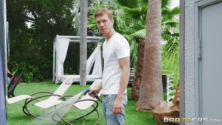 Stacy Jay coat up her luscious tits with soap while scrubbing