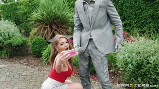 Alessandra Jane seduces the living statue Danny D outdoors