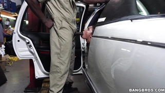 Jade Jantzen gives blowjob and her mom is none the wiser