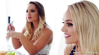 Alexis Monroe, Cali Carter, Jessa Rhodes and Keiran Lee at the table