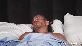 Eva Lovia gets pussy licked sitting on the guy's face