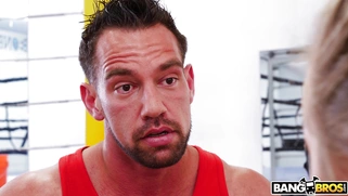 Nicole Aniston doing sports with the trainer Johnny Castle