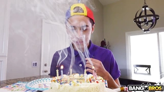 Reagan Foxx gives Juan her sweet pussy on his birthday