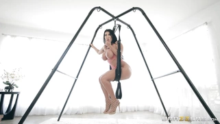 August Taylor gets her ass and big tits oiled