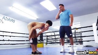 Ebony teen Amethyst Banks training in the boxing ring