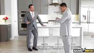 Ava Addams plays wit her pussy in the bathtub before her wedding