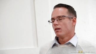 Teacher Makayla Cox gets her big boobs worshipped