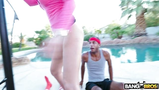 Candian mom Makayla Cox gets pussy licked by Juan