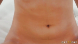 Riley Reid does the split and shows off her body