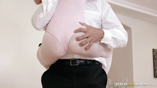 Ballerina Kenzie Reeves foreplays with Ramon