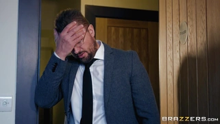 Ella Hughes' husband caught her facialed