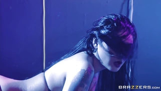 Brenna Sparks gets her nice tits worshipped by Johnny Sins