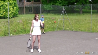 Abbie Cat and Yuffie Yulan flashing their tits while playing tennis