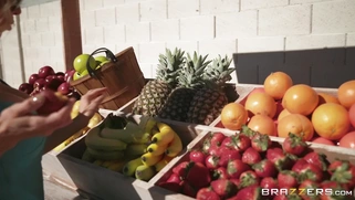 Alexis Fawx came to Charles Dera to buy some fruits