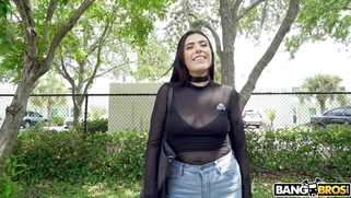 Selene Sinclair got offered some money to date Peter Green