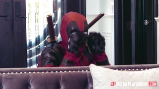 Cheerleader Jessa Rhodes shows off how to dance