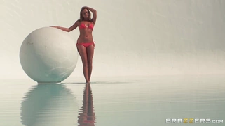 Hottest babe Mia Malkova showing off her sexy curves