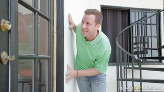 Jessy Jones spies on Rachel Starr while she is playing with her pussy